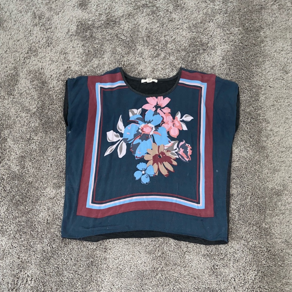Derek Heart Flowy Floral Top Size Medium